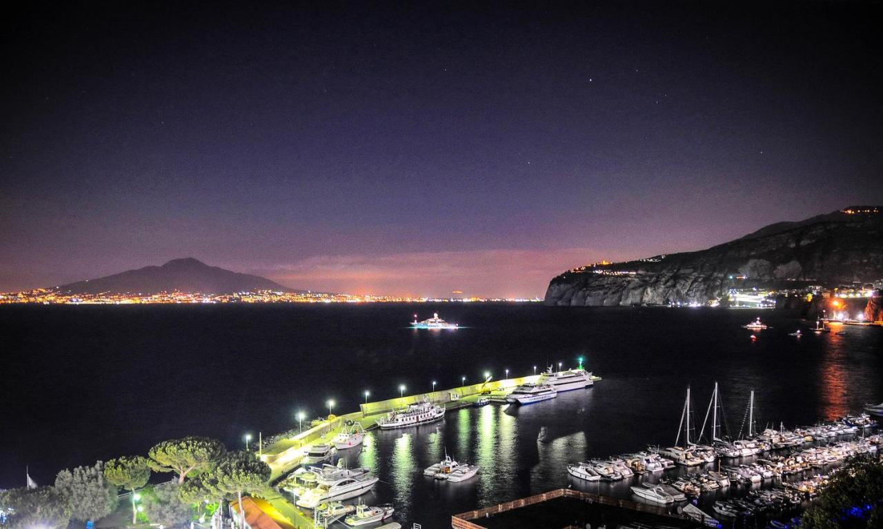 Tasso Apartments Sorrento Exterior photo